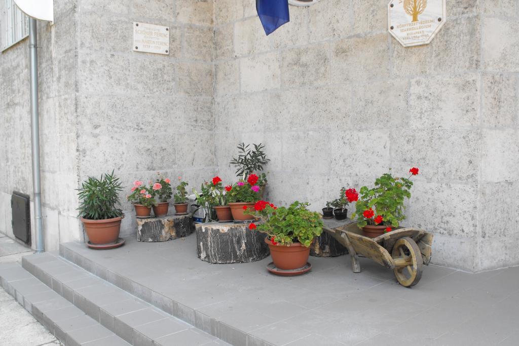Vecsey Hostel Budapest